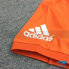 細節-快乾衫-袖口加羅紋袖咀